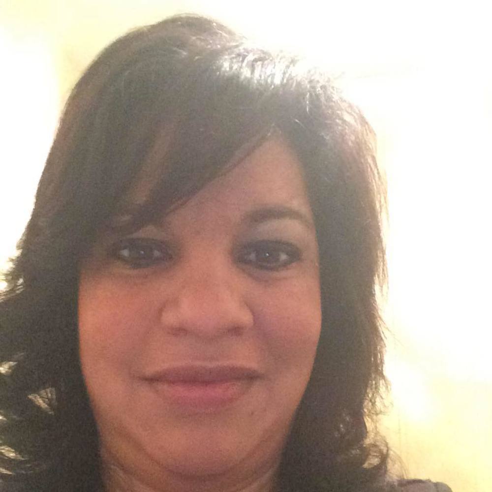 Meet your Posher, Ileana